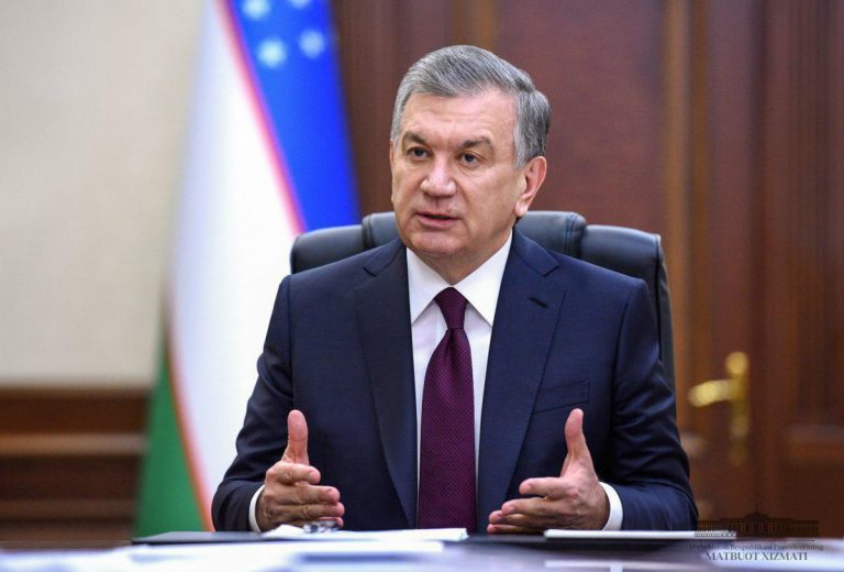 Preşedintele Uzbekistanului anunţă alegeri anticipate